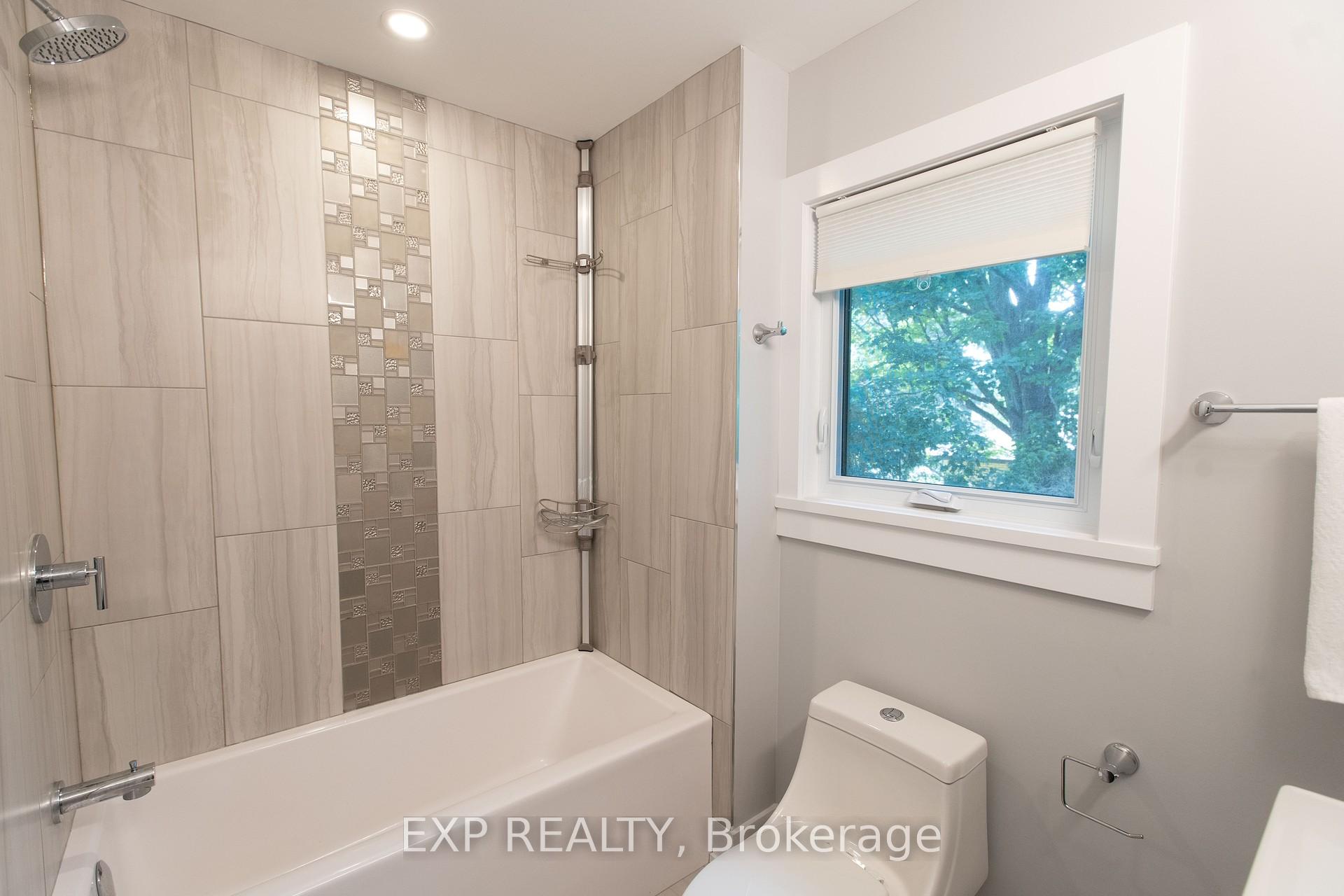 Photo 13 of 21A Gervin Street, Ottawa, Pineglen — HOMEH