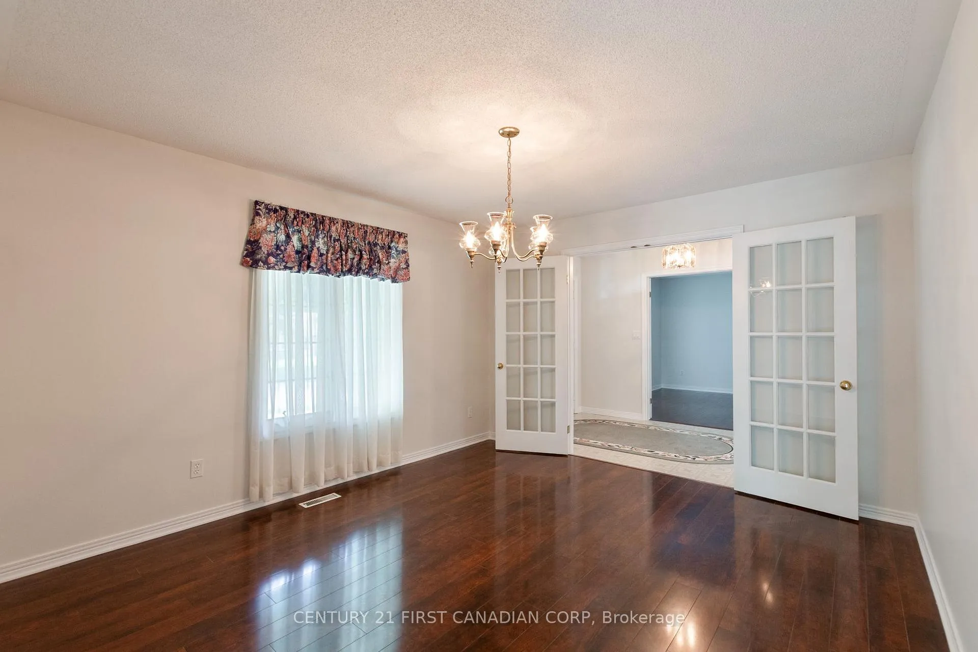 Photo 54 of 196 Hull Road, Strathroy-Caradoc, NE — HOMEH