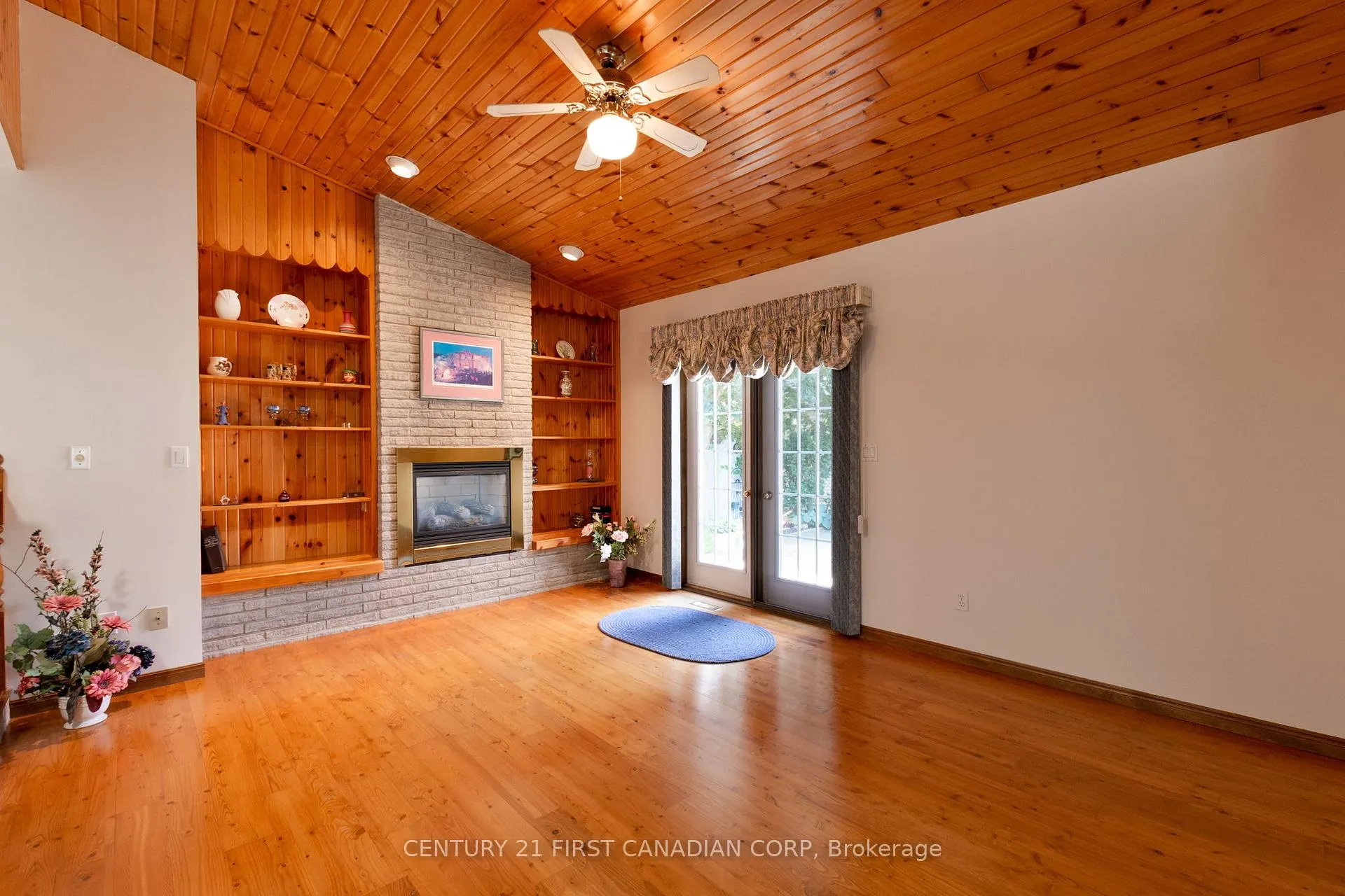 Photo 63 of 196 Hull Road, Strathroy-Caradoc, NE — HOMEH