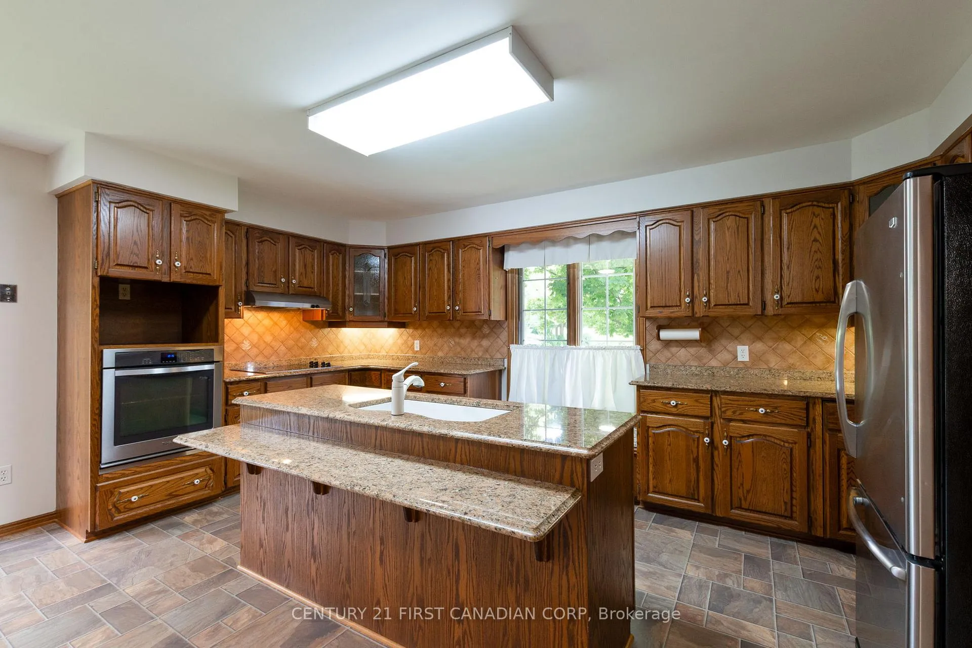 Photo 84 of 196 Hull Road, Strathroy-Caradoc, NE — HOMEH
