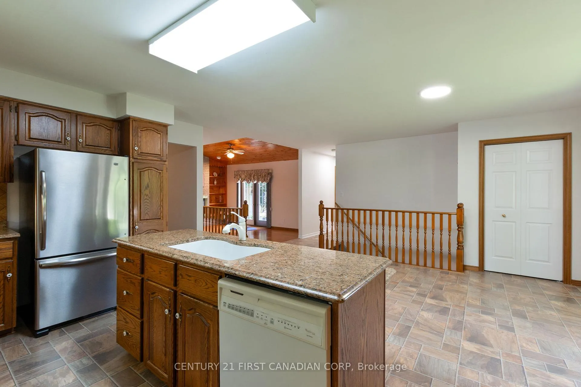 Photo 92 of 196 Hull Road, Strathroy-Caradoc, NE — HOMEH