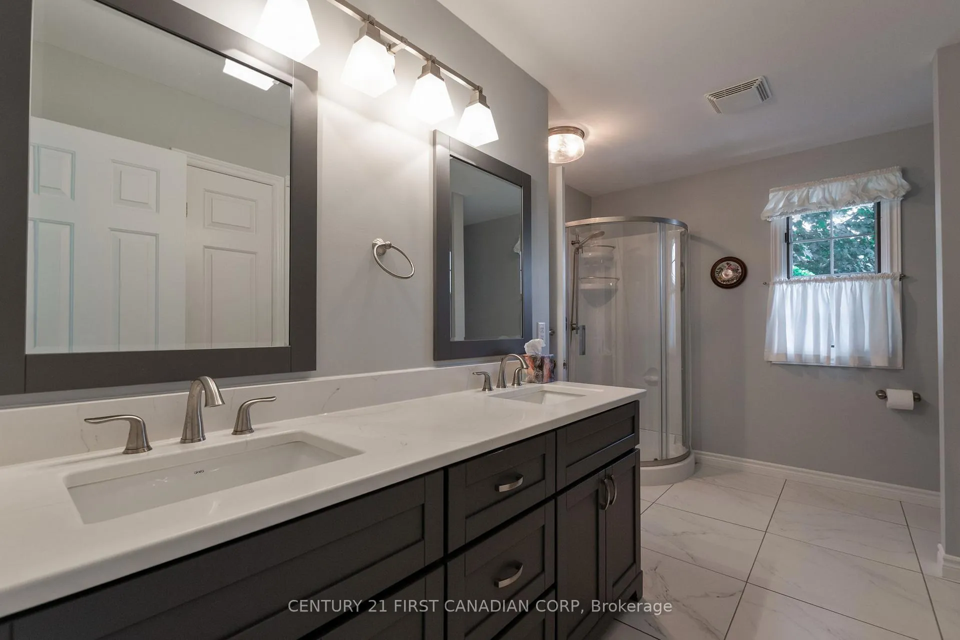 Photo 140 of 196 Hull Road, Strathroy-Caradoc, NE — HOMEH