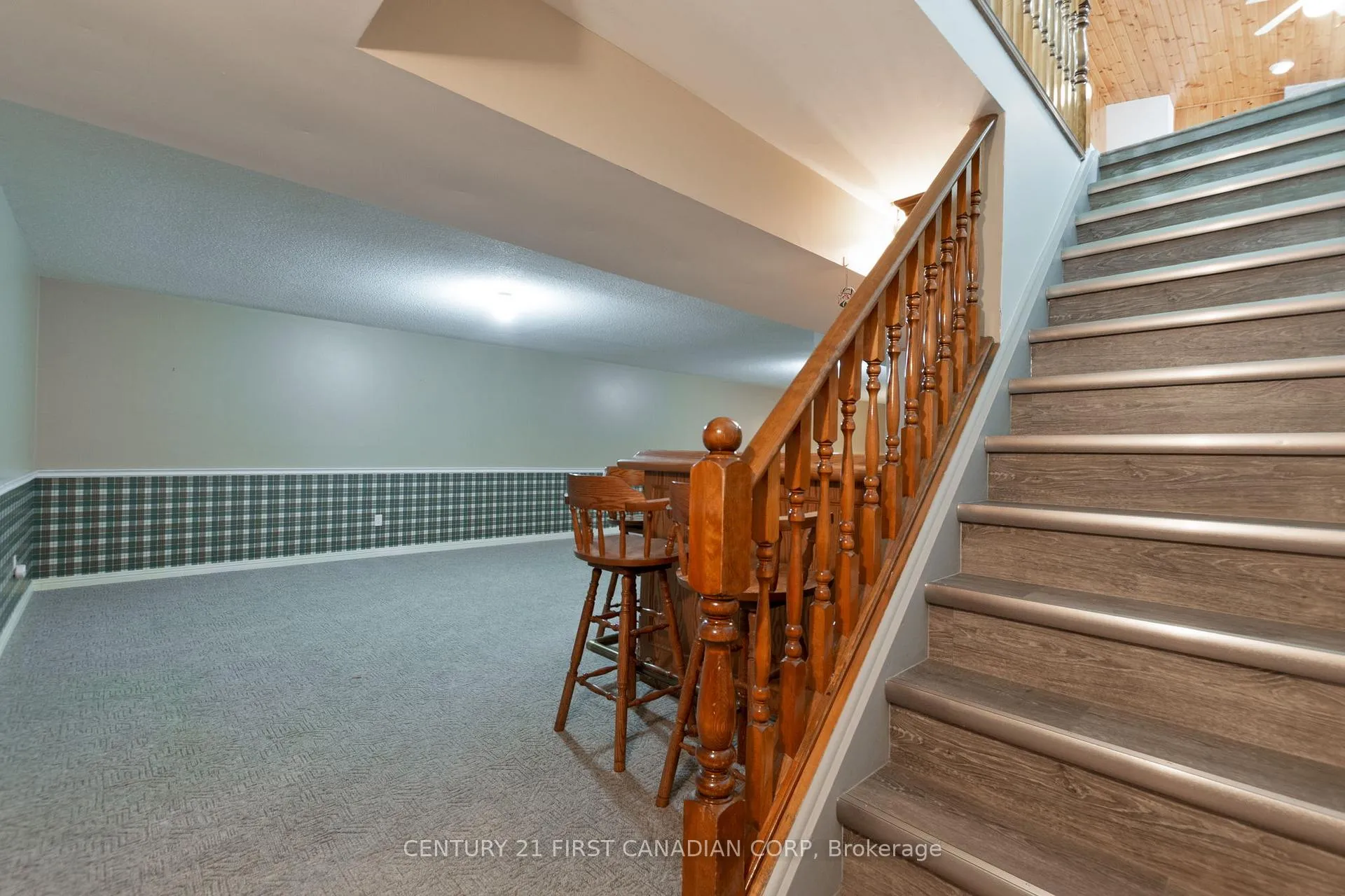 Photo 147 of 196 Hull Road, Strathroy-Caradoc, NE — HOMEH