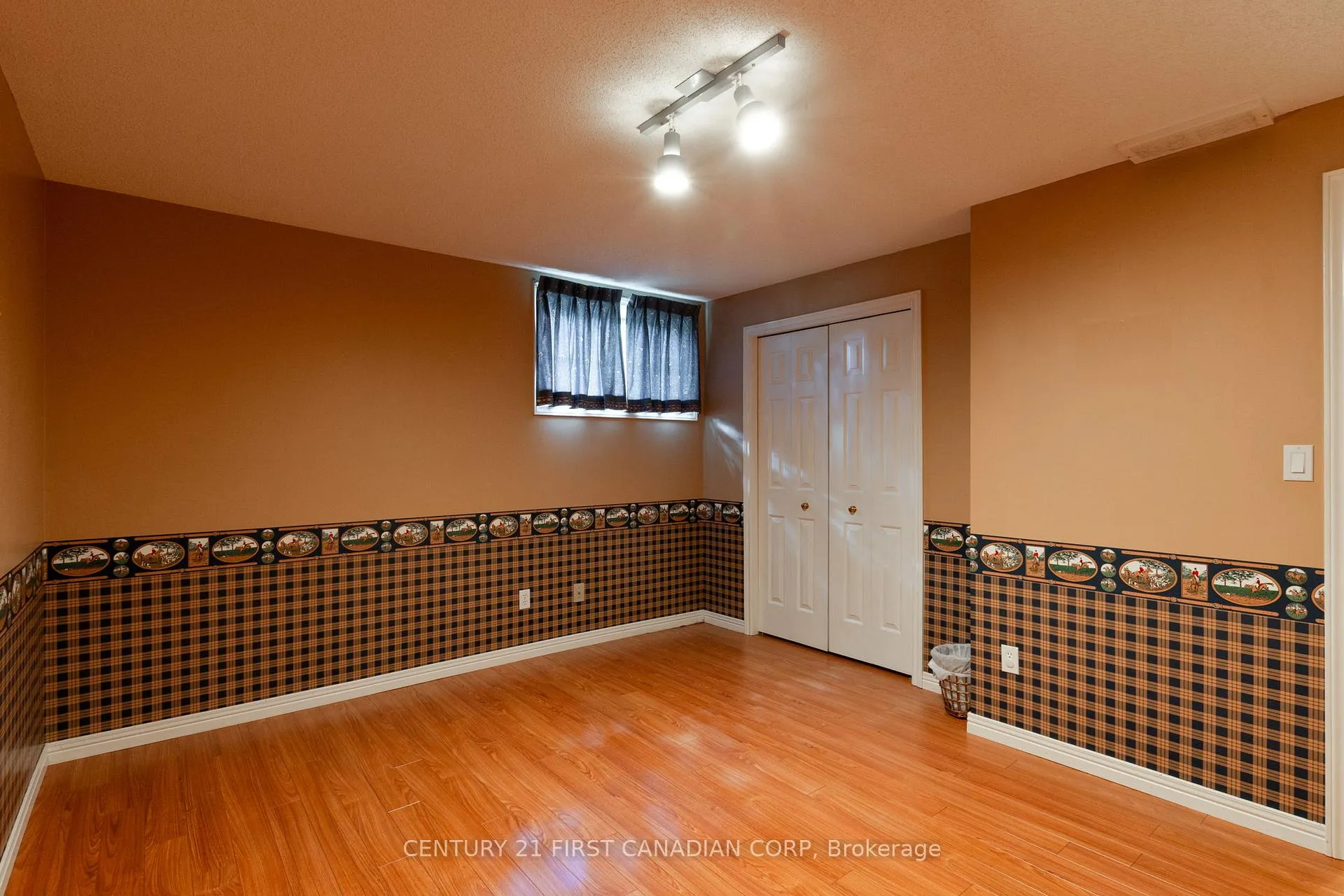 Photo 179 of 196 Hull Road, Strathroy-Caradoc, NE — HOMEH