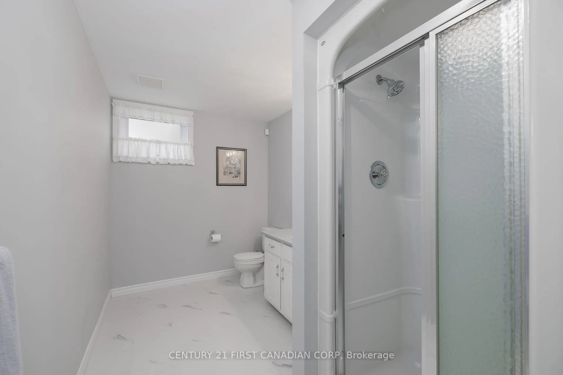 Photo 186 of 196 Hull Road, Strathroy-Caradoc, NE — HOMEH