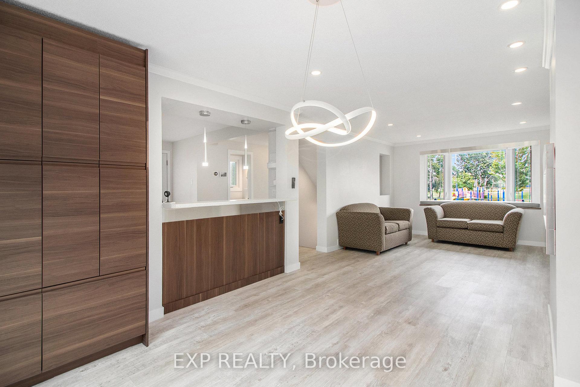 Photo 12 of 406 Woodfield Drive, Ottawa, Tanglewood — HOMEH