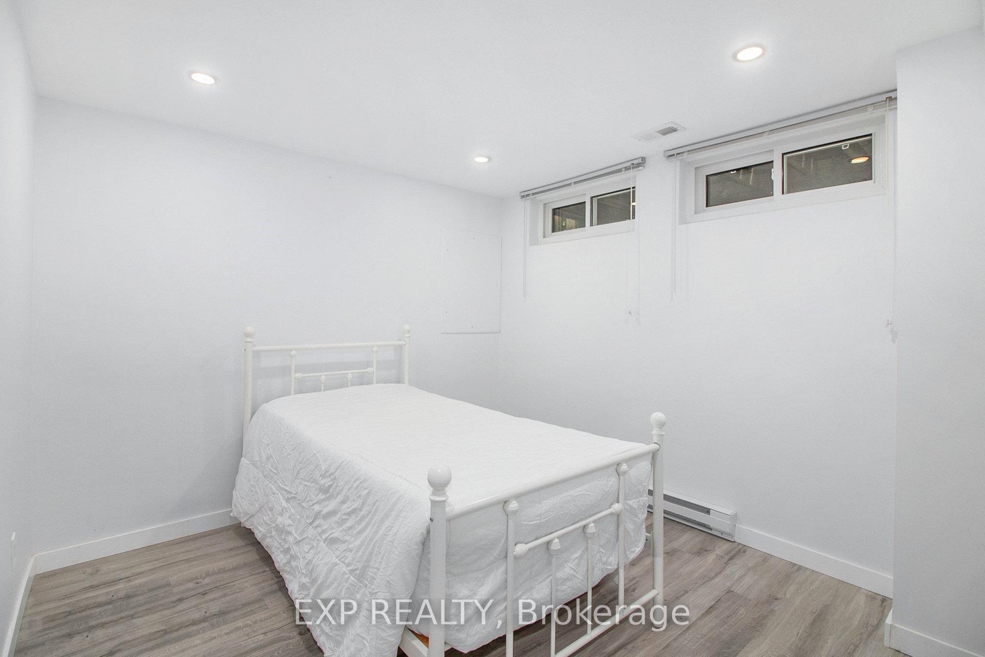 Photo 14 of 406 Woodfield Drive, Ottawa, Tanglewood — HOMEH