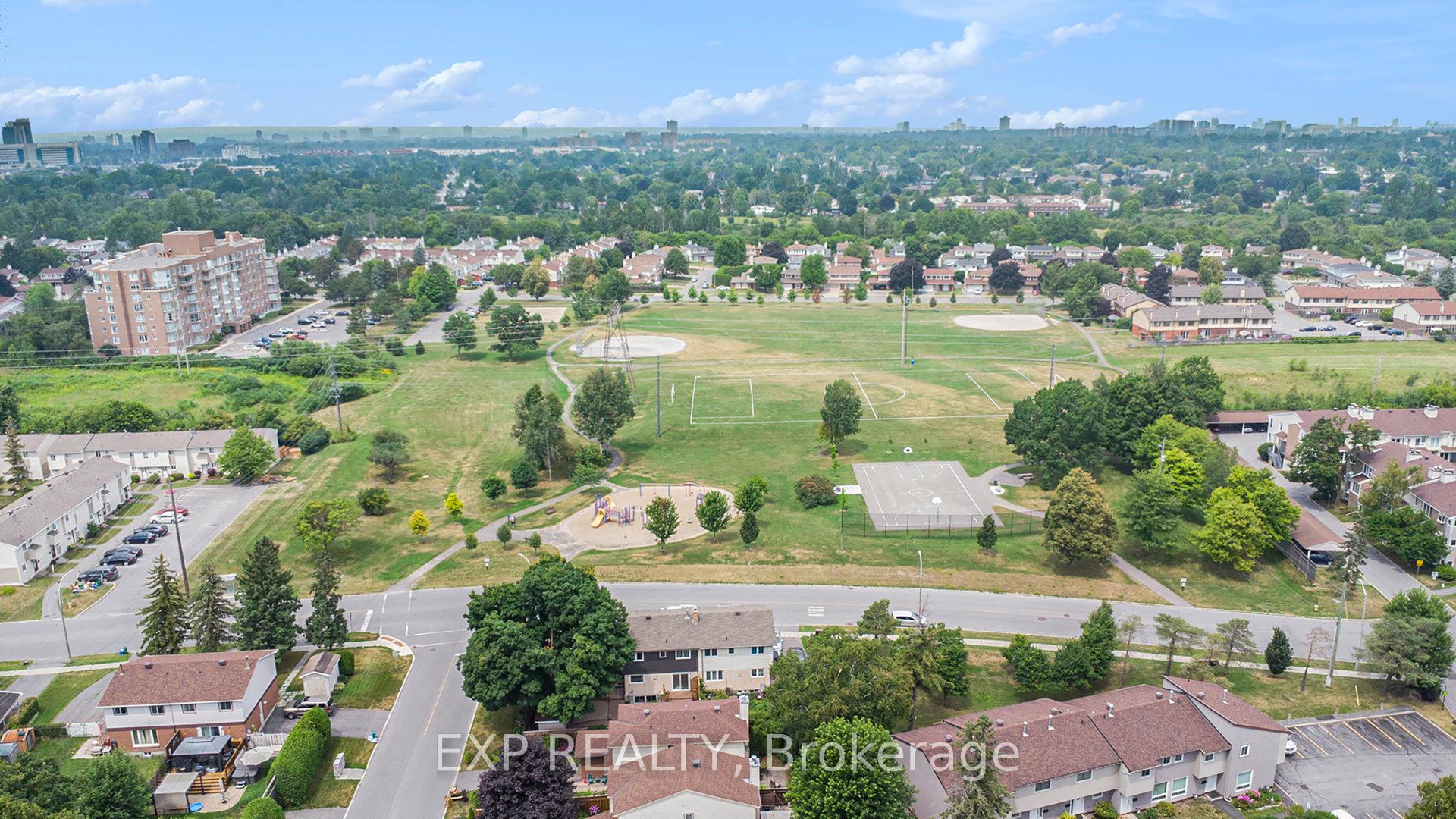 Photo 25 of 406 Woodfield Drive, Ottawa, Tanglewood — HOMEH