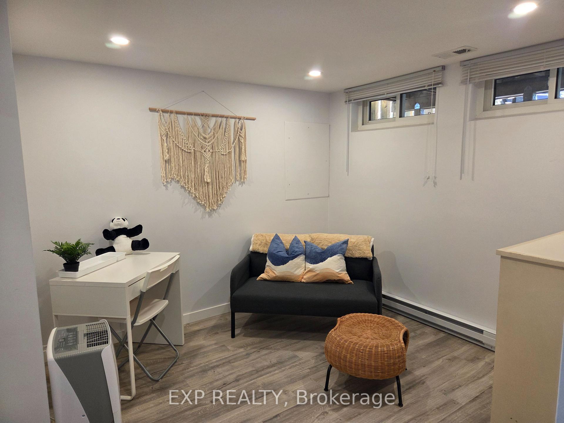 Photo 31 of 406 Woodfield Drive, Ottawa, Tanglewood — HOMEH