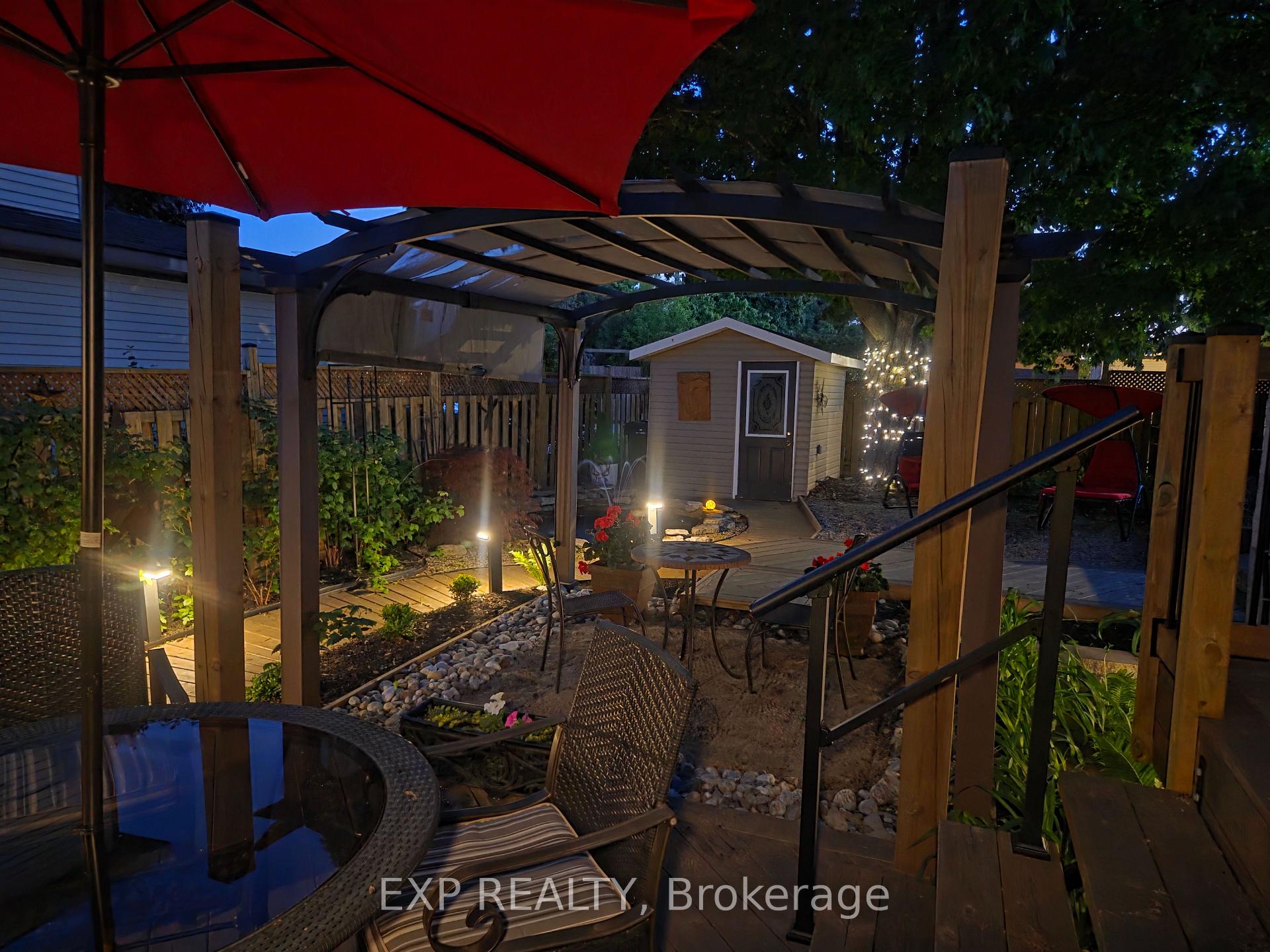Photo 37 of 406 Woodfield Drive, Ottawa, Tanglewood — HOMEH