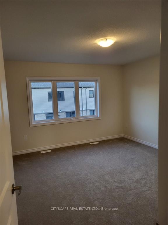Photo 8 of 20 Concord Drive, Thorold, Rolling Meadows — HOMEH