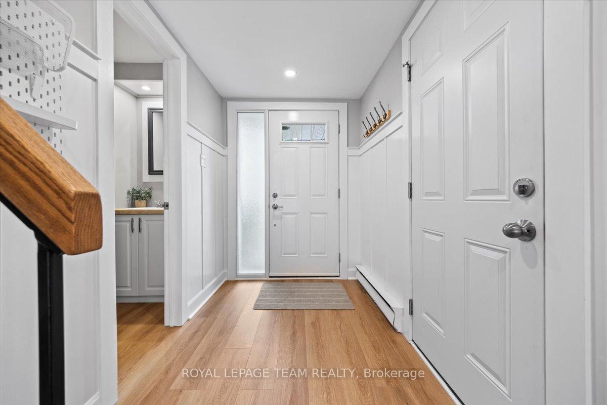 Photo 4 of 13 Kedgewick Court, Ottawa, Tanglewood — HOMEH