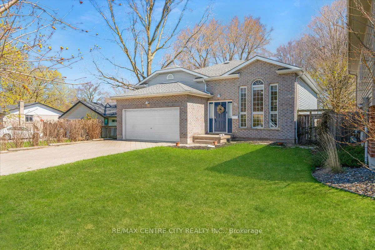 Front of 19 Dell Drive
