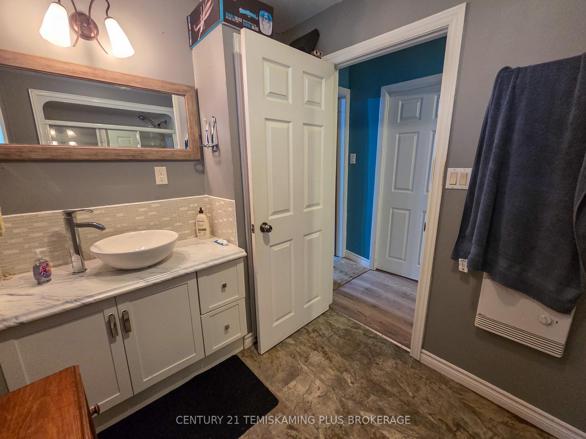 Photo 26 of 28 Fifth Street, Timiskaming, TIM - Outside - Rural — HOMEH