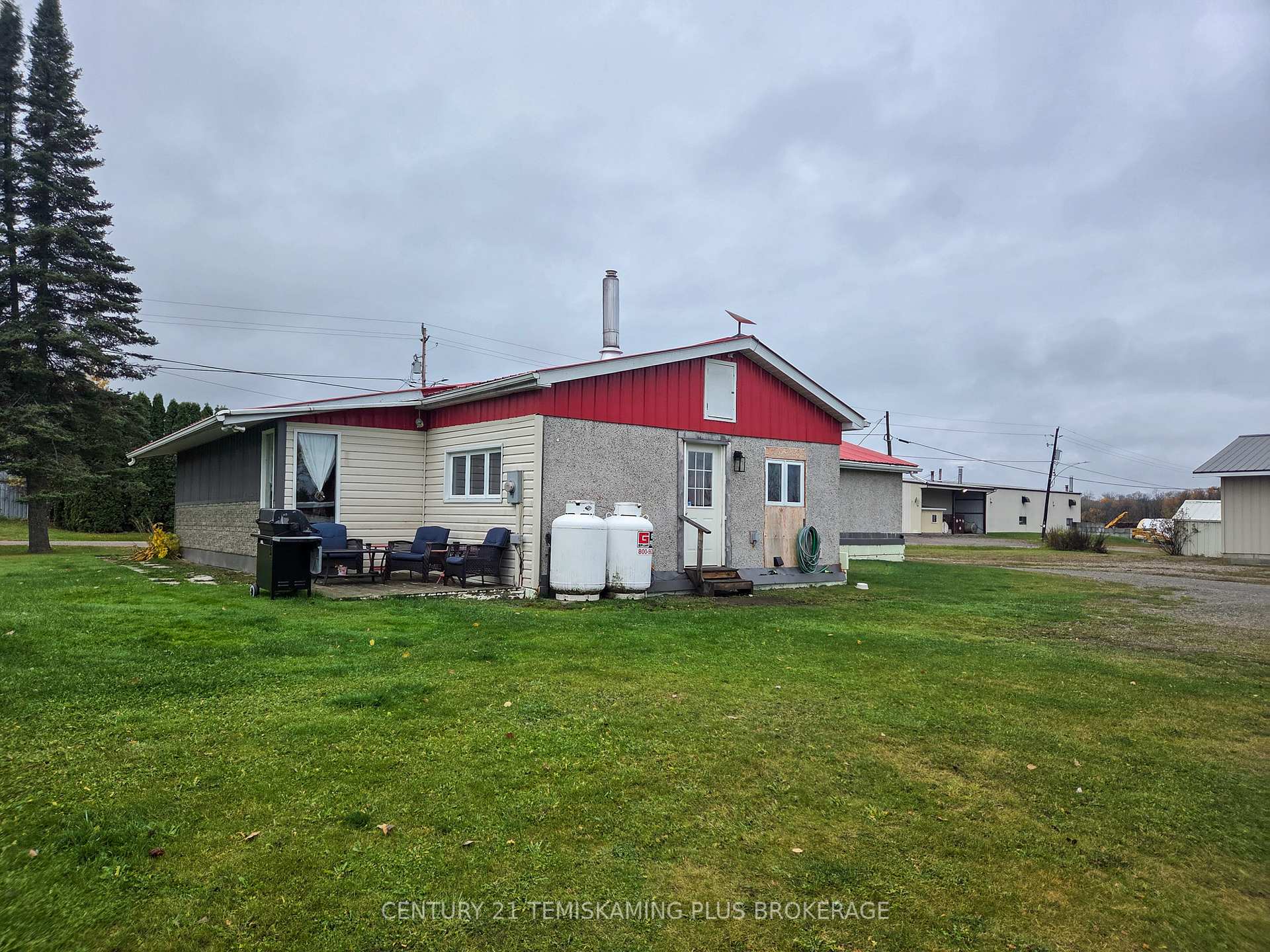 Photo 32 of 28 Fifth Street, Timiskaming, TIM - Outside - Rural — HOMEH