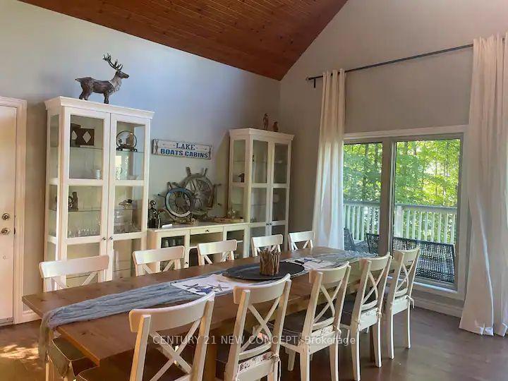 Photo 5 of 247 Islandview, Tay Valley, Bathurst/Burgess & Sherbrooke (North Burgess) Twp — HOMEH