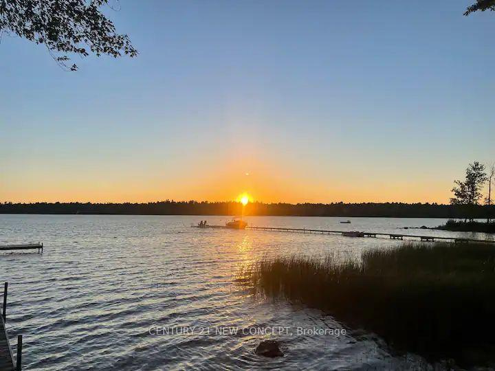 Photo 21 of 247 Islandview, Tay Valley, Bathurst/Burgess & Sherbrooke (North Burgess) Twp — HOMEH