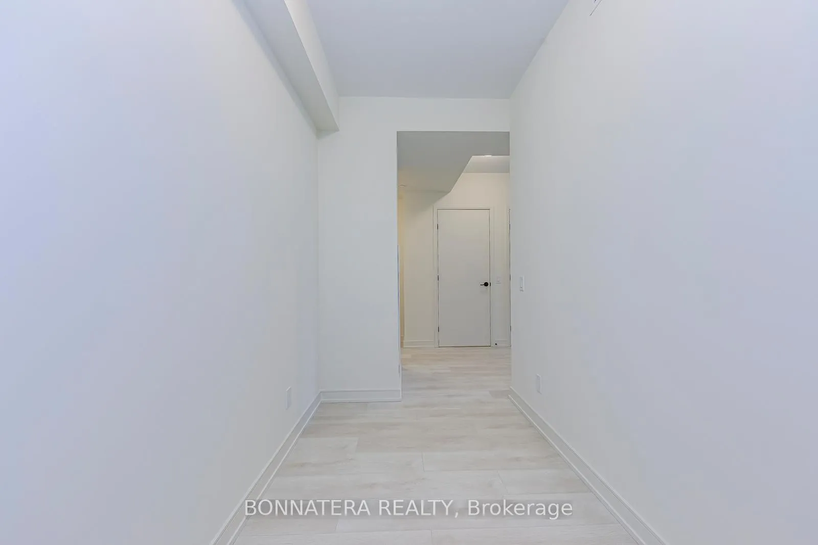 Photo 9 of Unit 910B, 8020 Derry Road, Milton, Coates — HOMEH