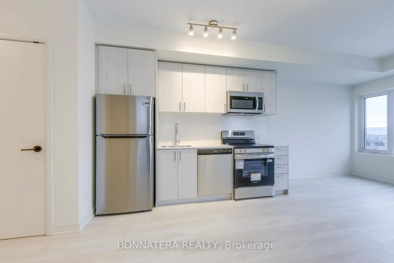 Photo 12 of Unit 910B, 8020 Derry Road, Milton, Coates — HOMEH