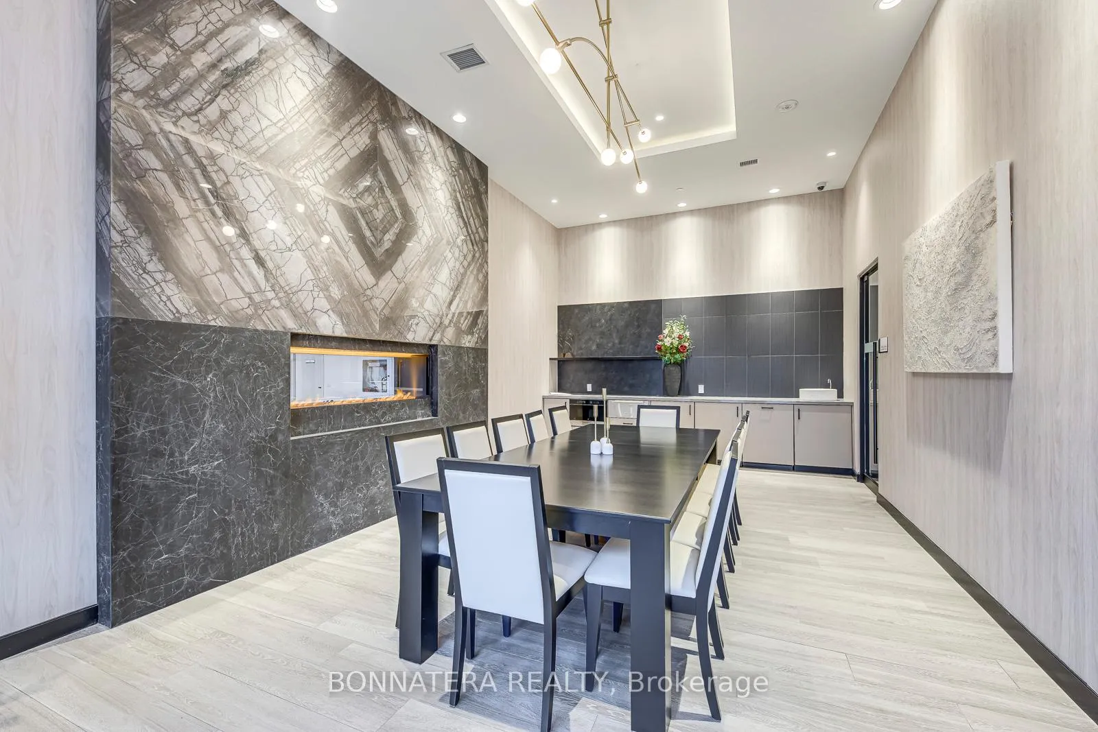 Photo 30 of Unit 910B, 8020 Derry Road, Milton, Coates — HOMEH