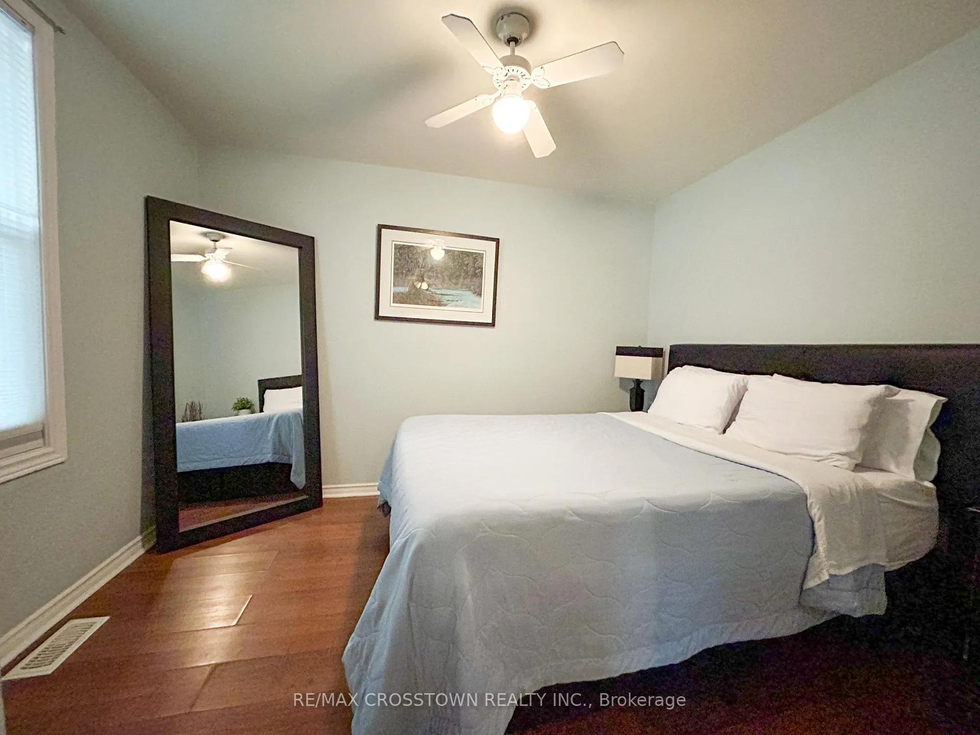 Photo 6 of 661 Fourth Avenue, Tay, Port McNicoll — HOMEH