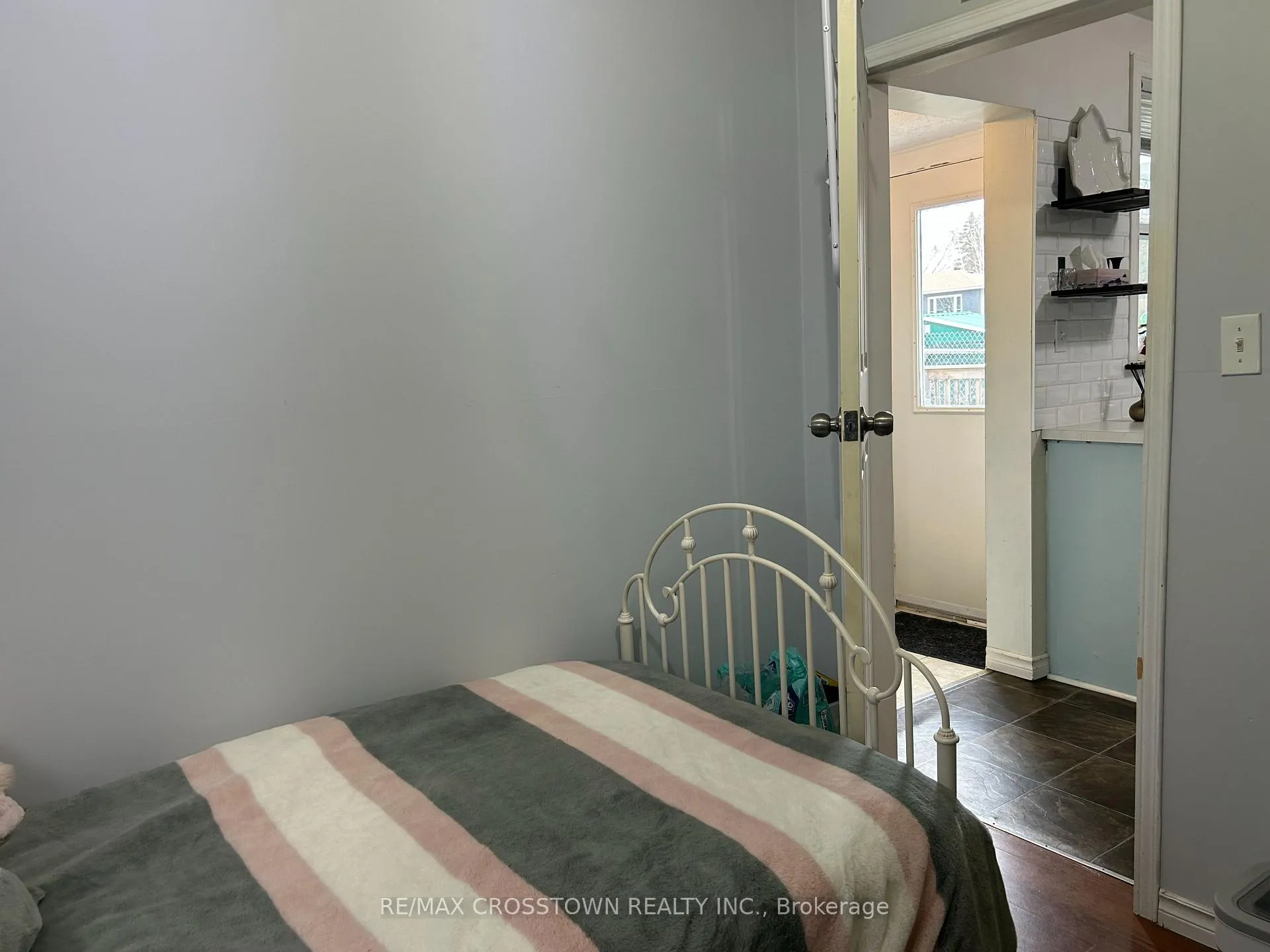 Photo 9 of 661 Fourth Avenue, Tay, Port McNicoll — HOMEH