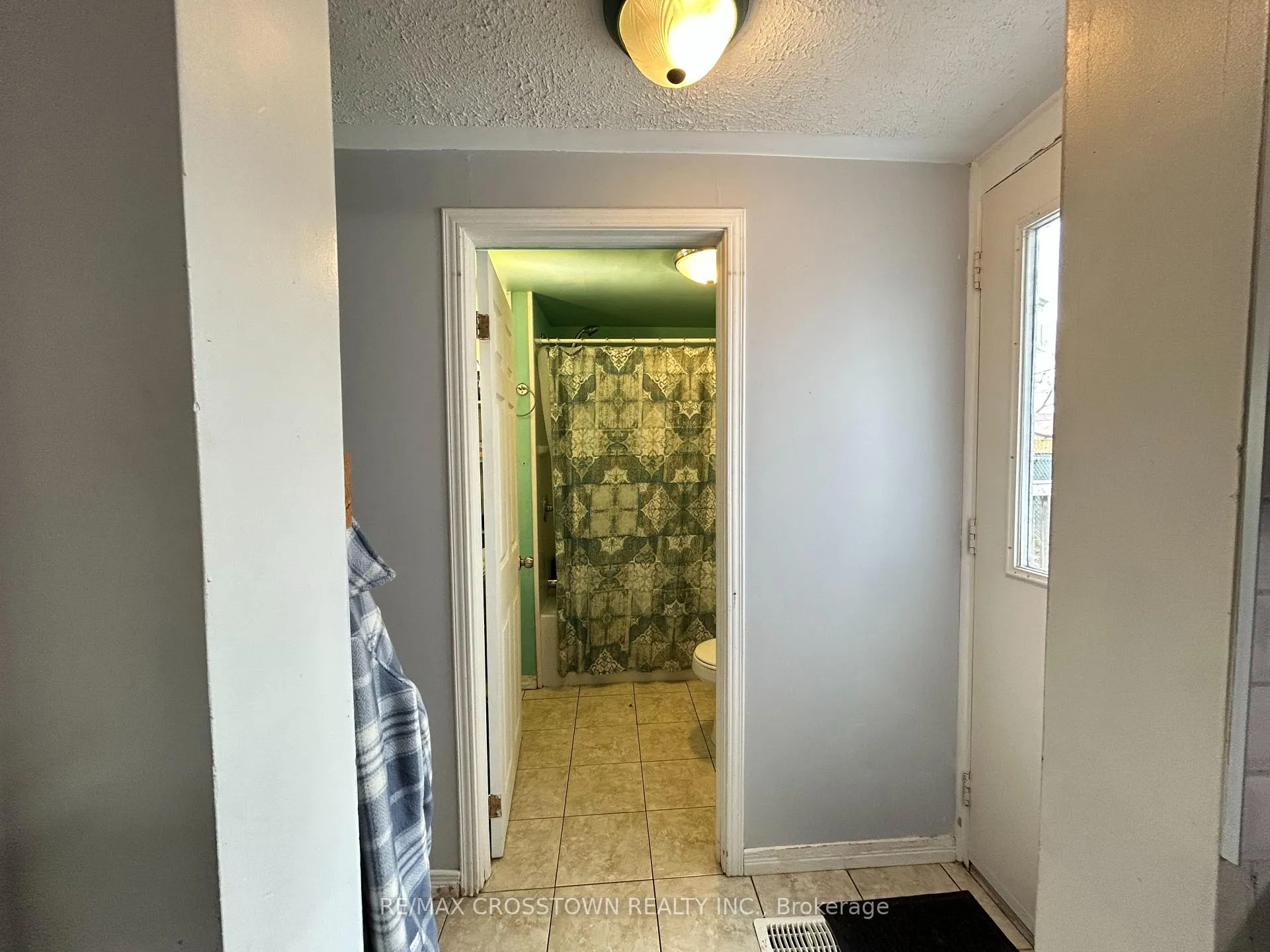 Photo 11 of 661 Fourth Avenue, Tay, Port McNicoll — HOMEH