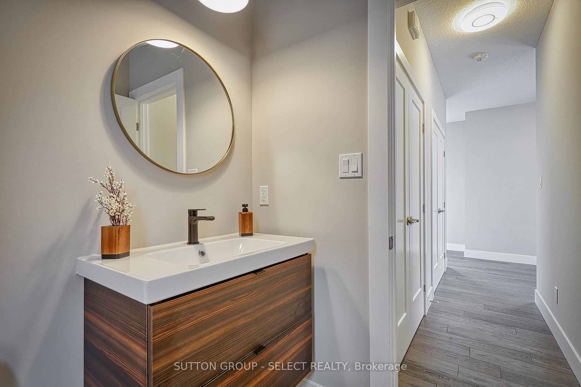 Photo 7 of 19 Alexander Circle, Strathroy-Caradoc, SE — HOMEH