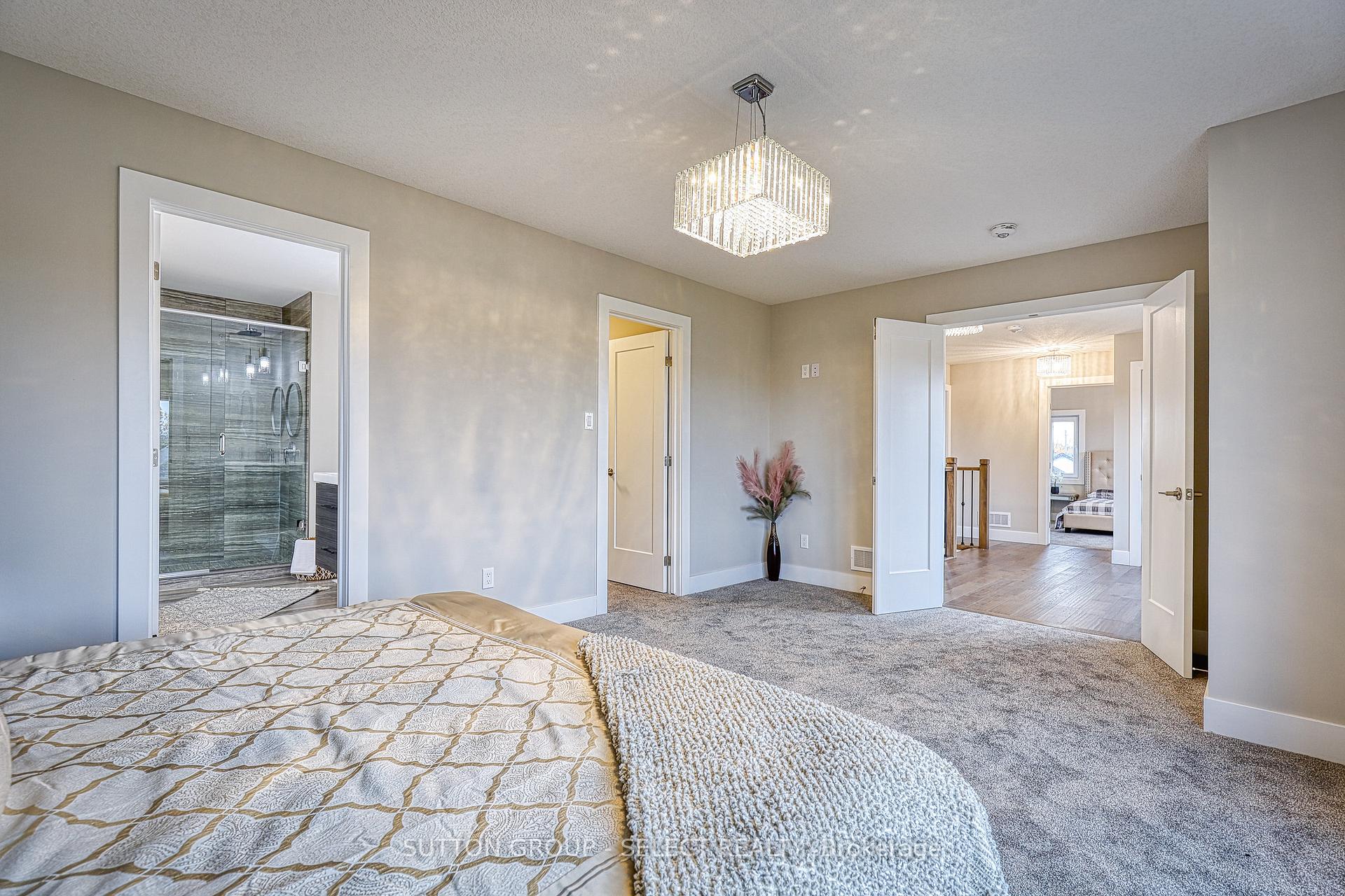 Photo 17 of 19 Alexander Circle, Strathroy-Caradoc, SE — HOMEH
