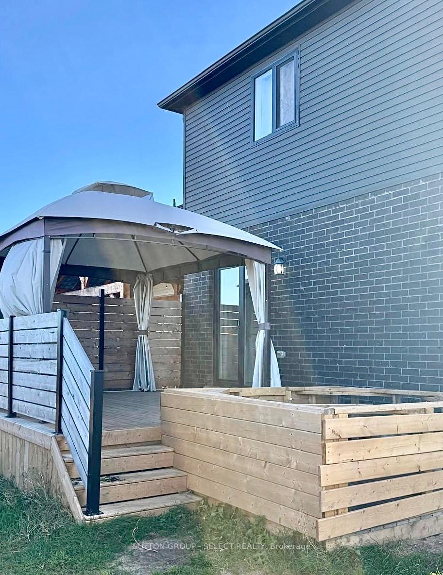 Photo 31 of 19 Alexander Circle, Strathroy-Caradoc, SE — HOMEH