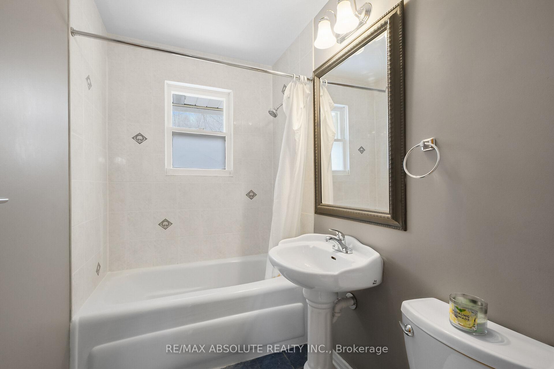 Photo 21 of 22 Jay Avenue, Ottawa, Merivale Gardens — HOMEH