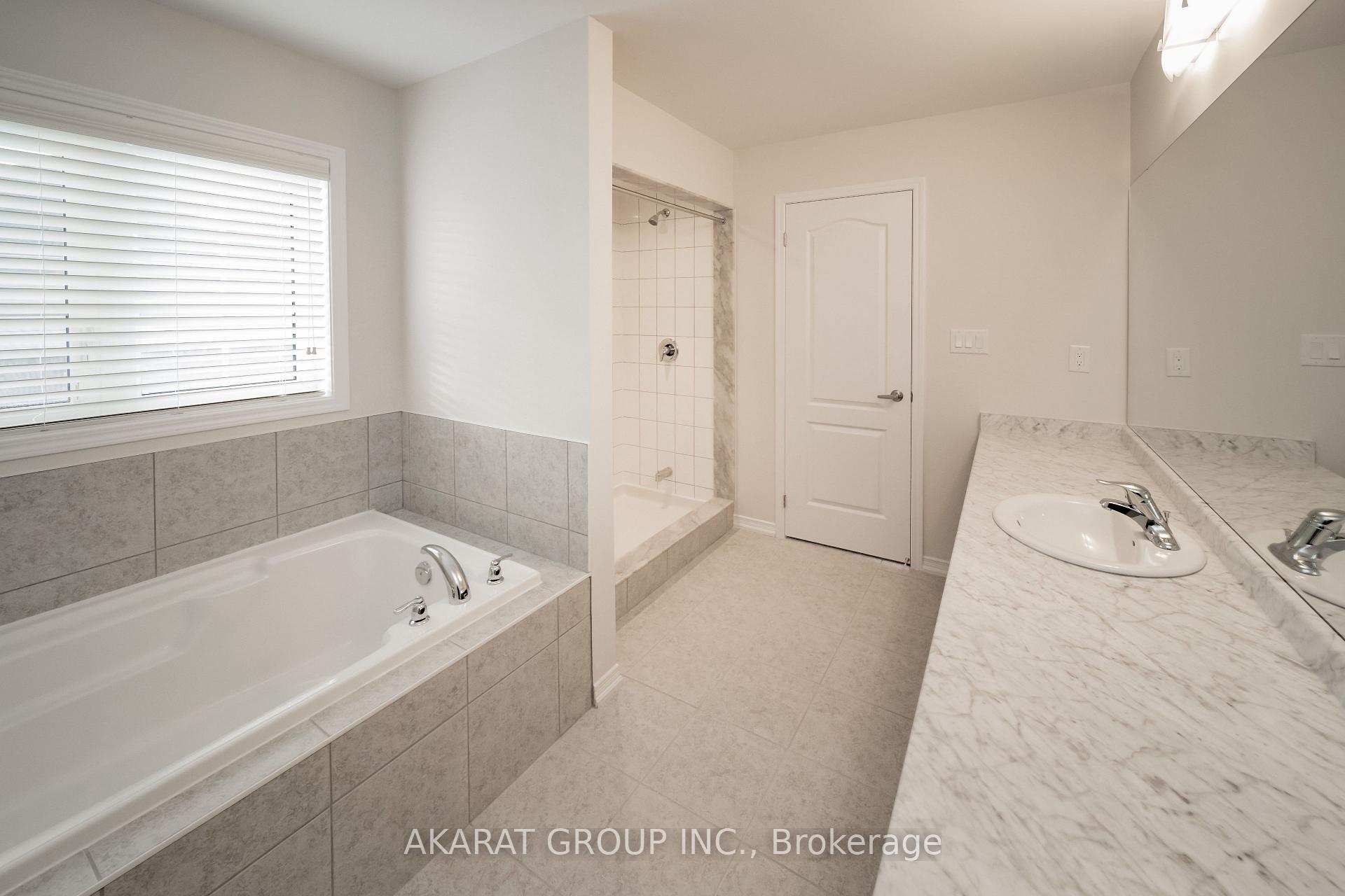 Photo 26 of 135 Esther Crescent, Thorold, Hurricane/Merrittville — HOMEH