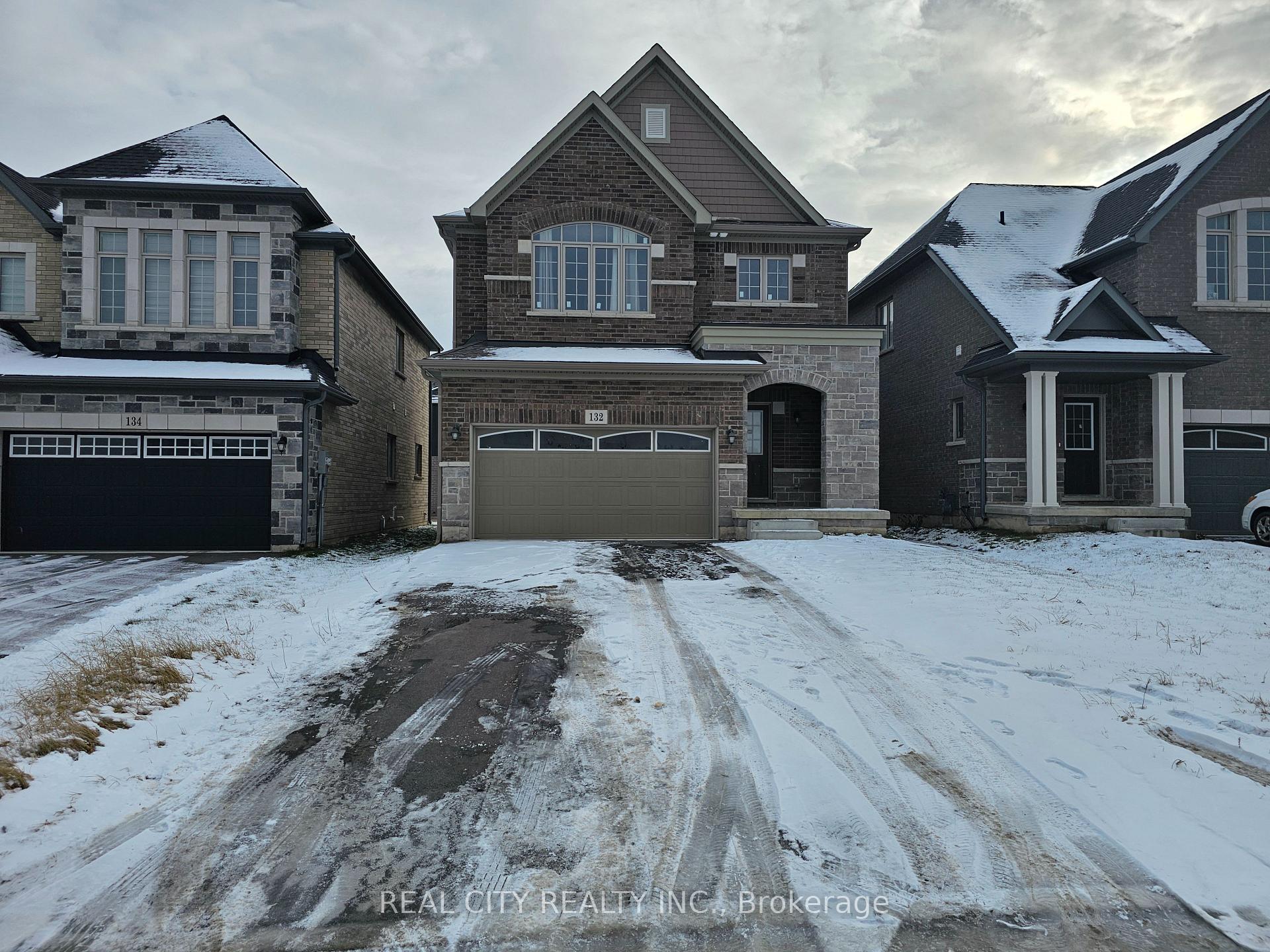 Front of 132 Sunset Way
