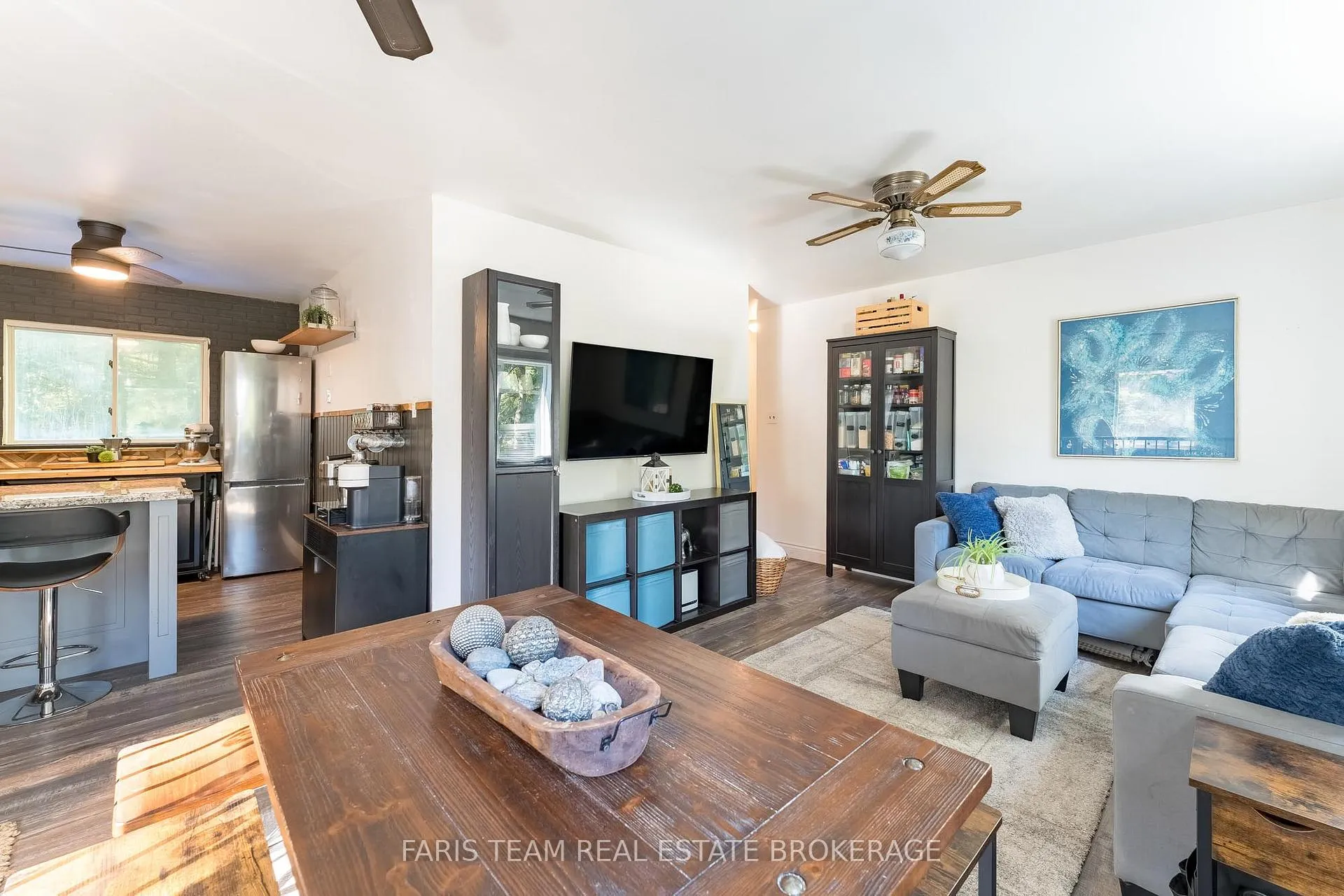 Photo 13 of 43 Manitou Crescent, Tiny, Rural Tiny — HOMEH
