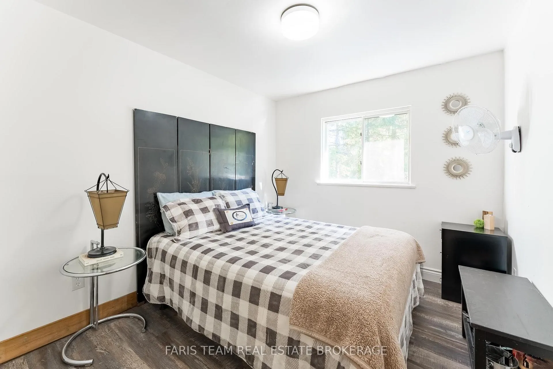 Photo 18 of 43 Manitou Crescent, Tiny, Rural Tiny — HOMEH