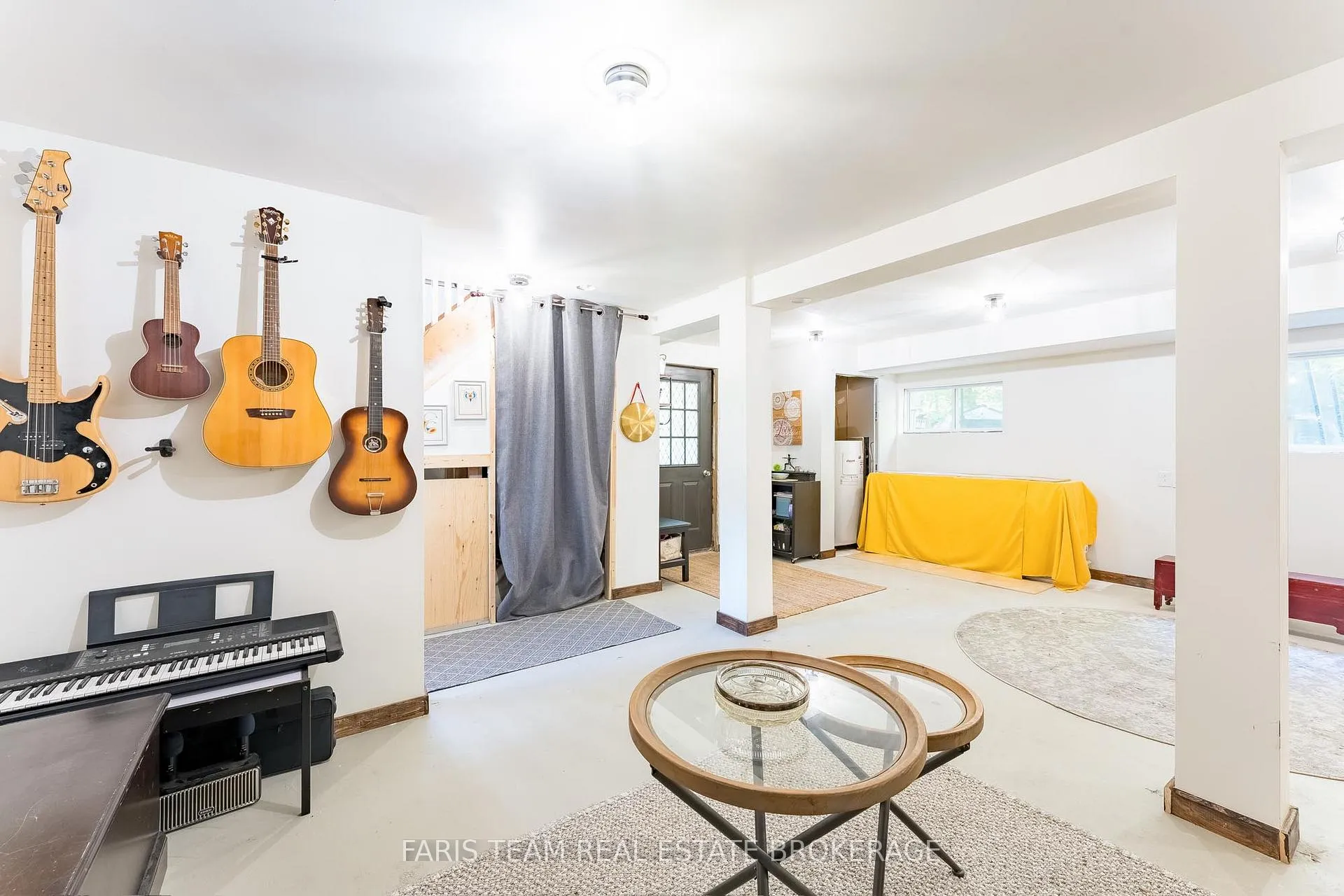 Photo 24 of 43 Manitou Crescent, Tiny, Rural Tiny — HOMEH