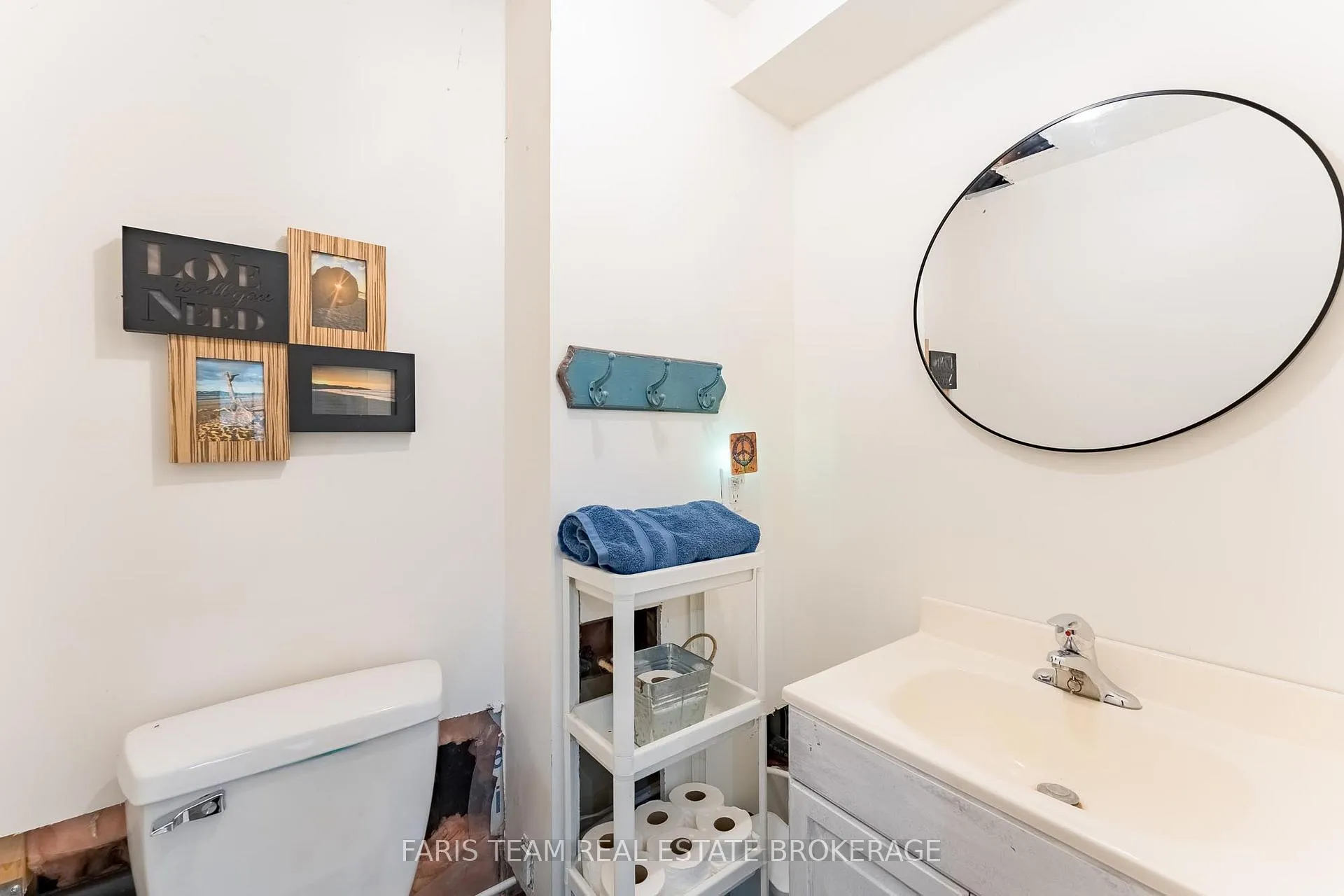 Photo 27 of 43 Manitou Crescent, Tiny, Rural Tiny — HOMEH
