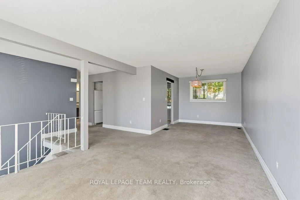 Photo 10 of 476 Laurier Boulevard, Brockville — HOMEH