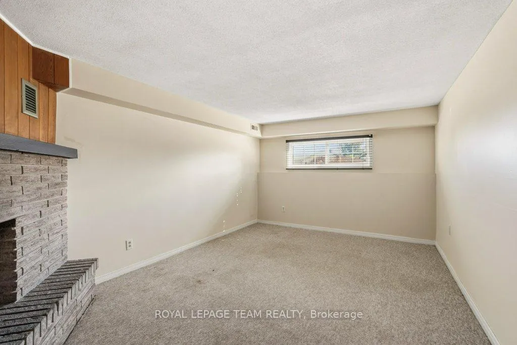 Photo 27 of 476 Laurier Boulevard, Brockville — HOMEH