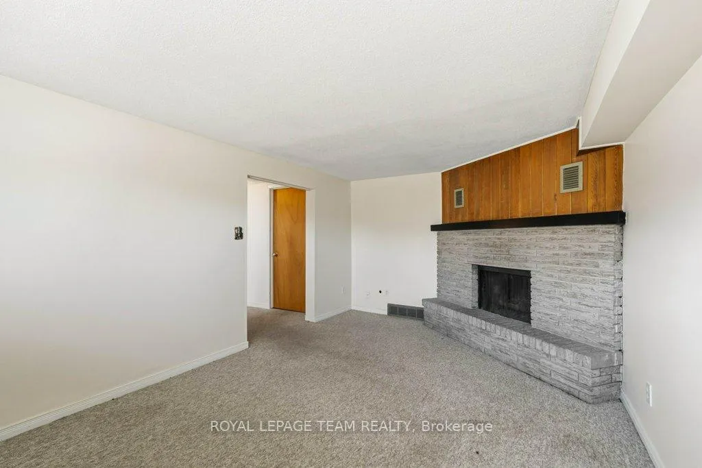 Photo 29 of 476 Laurier Boulevard, Brockville — HOMEH