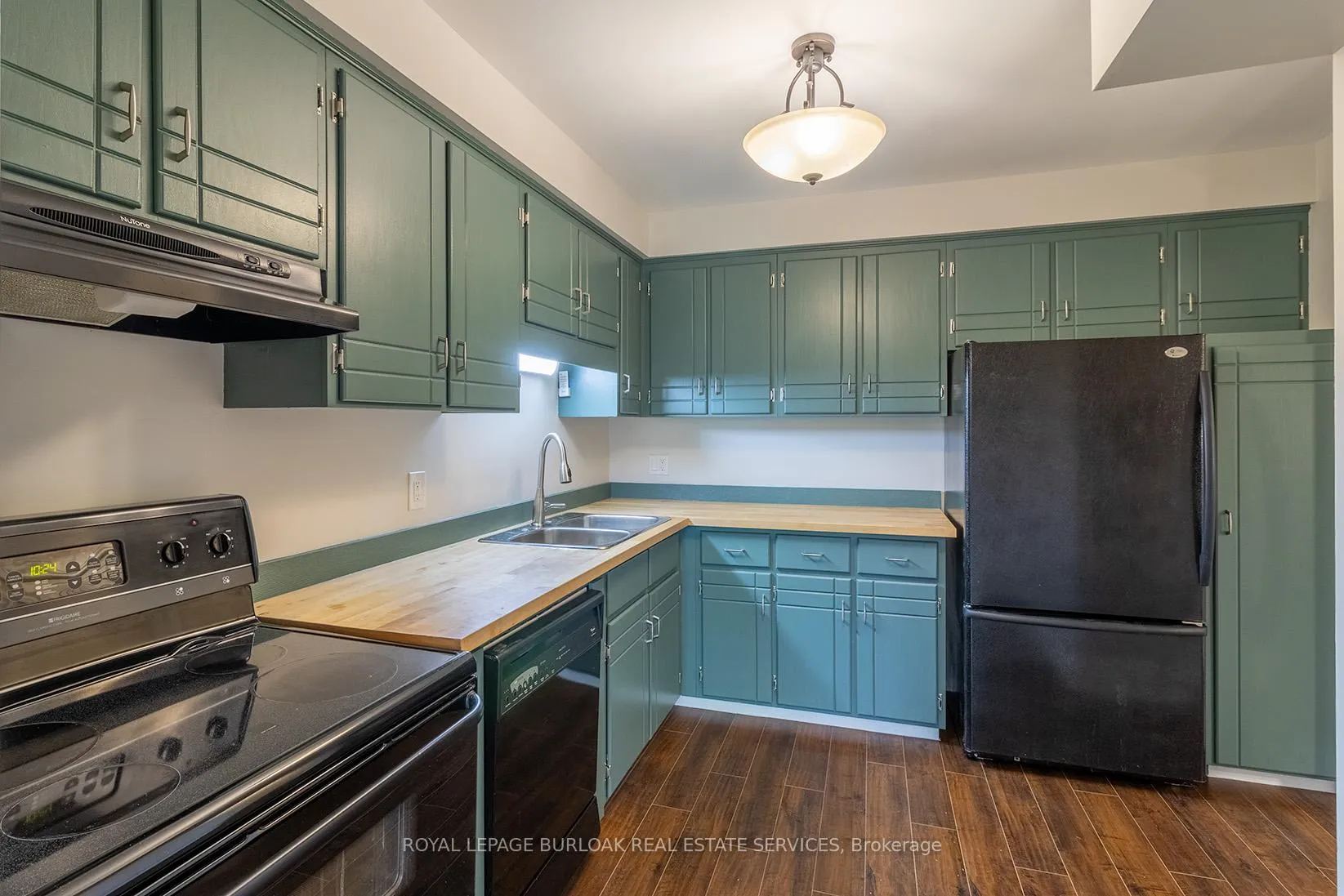 Photo 3 of 58 Romy Crescent, Thorold, Confederation Heights — HOMEH