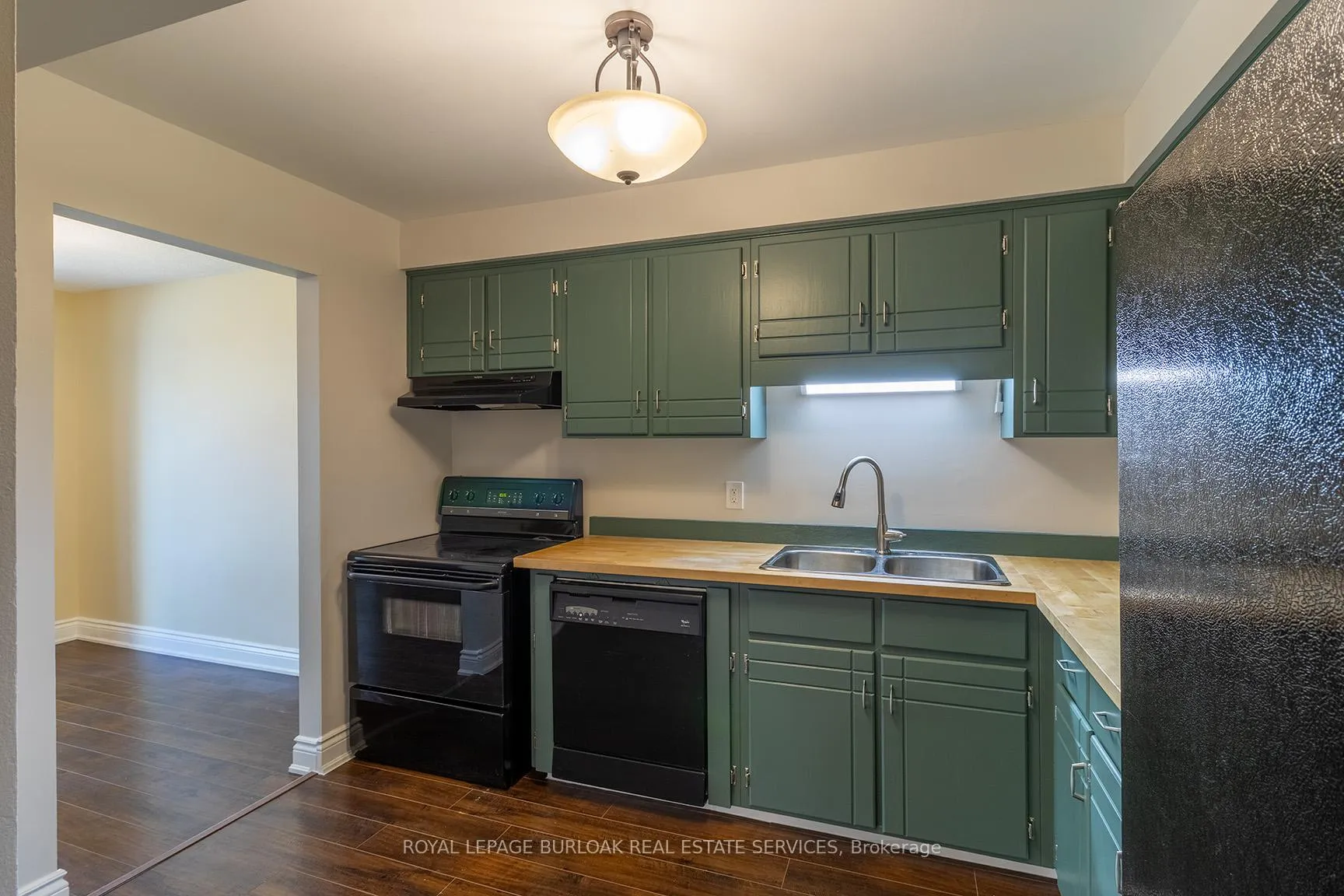 Photo 4 of 58 Romy Crescent, Thorold, Confederation Heights — HOMEH