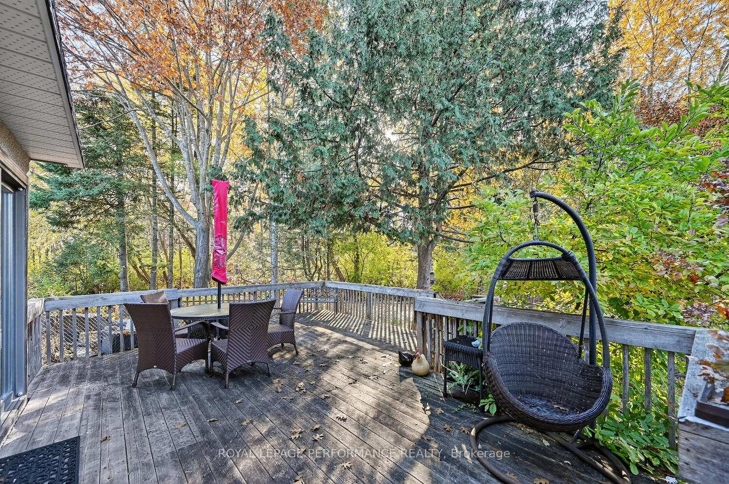 Photo 33 of 19 Ancroft Court, Ottawa, Tanglewood — HOMEH