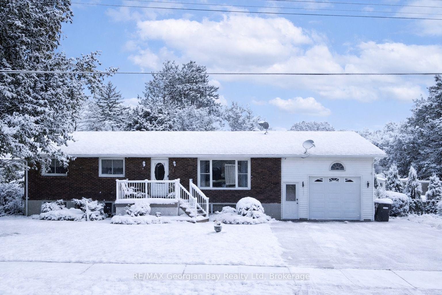 Front of 739 Simcoe Avenue