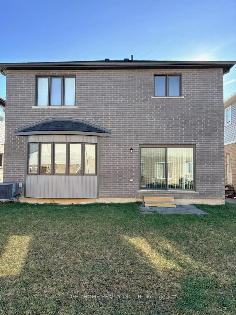 Photo 6 of 16 Overholt Drive, Thorold, Hurricane/Merrittville — HOMEH