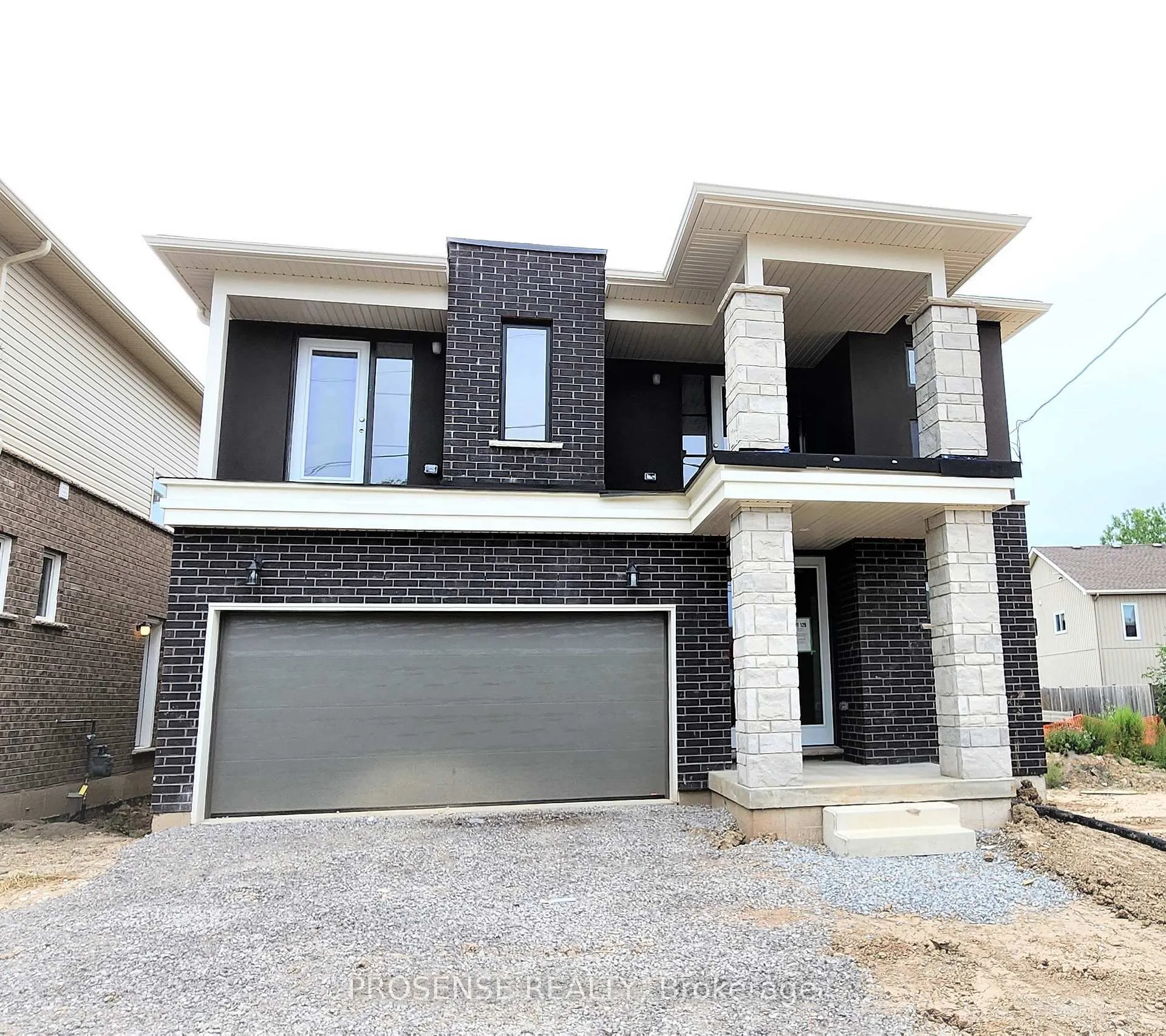 Photo 4 of 217 Taylor Street E, Thorold, Allanburg/Thorold South — HOMEH
