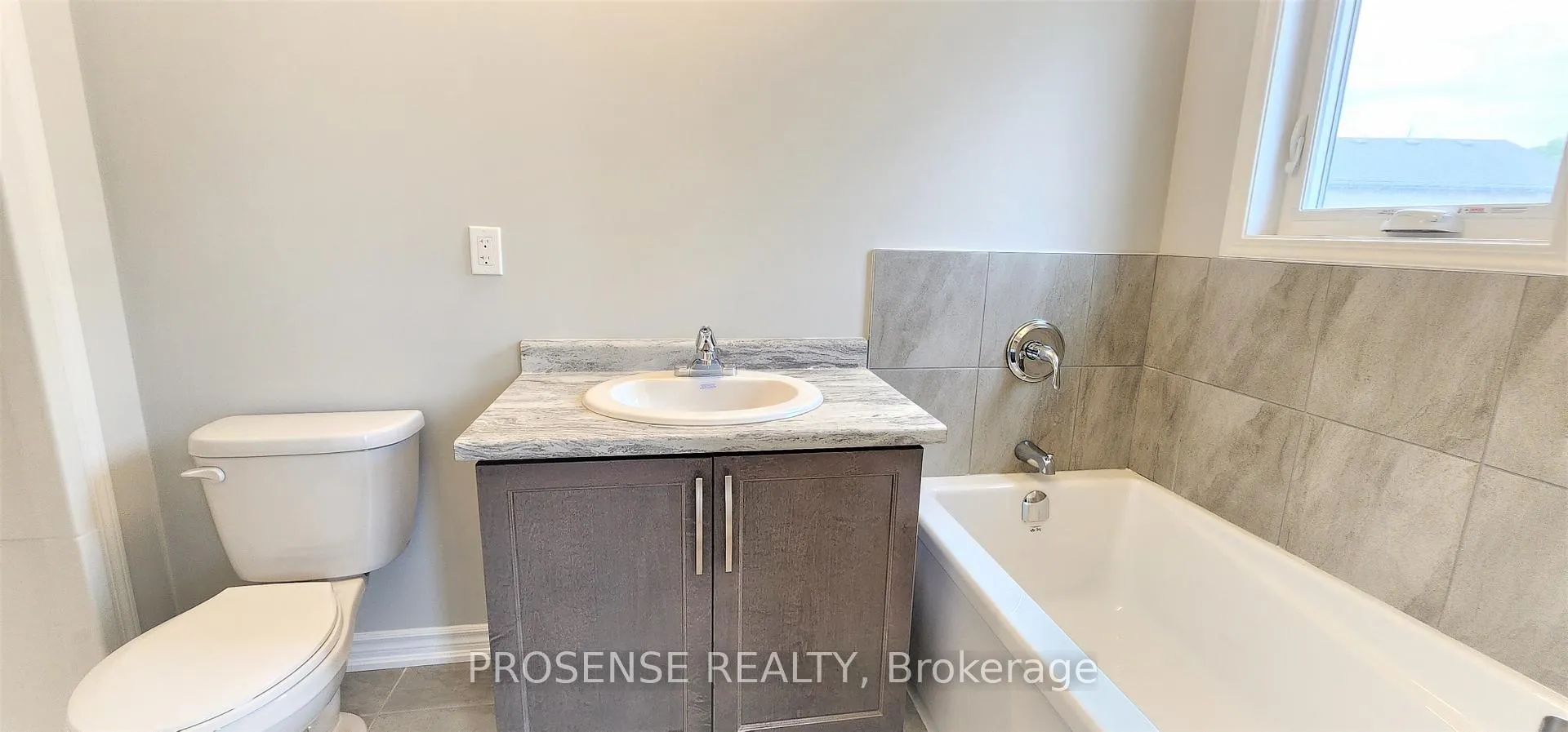 Photo 37 of 217 Taylor Street E, Thorold, Allanburg/Thorold South — HOMEH