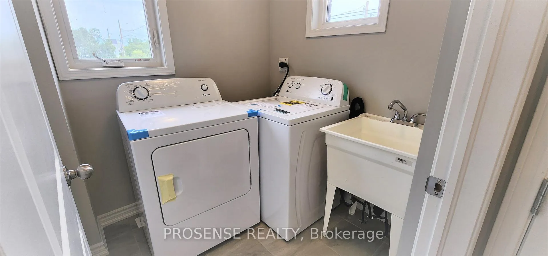 Photo 39 of 217 Taylor Street E, Thorold, Allanburg/Thorold South — HOMEH