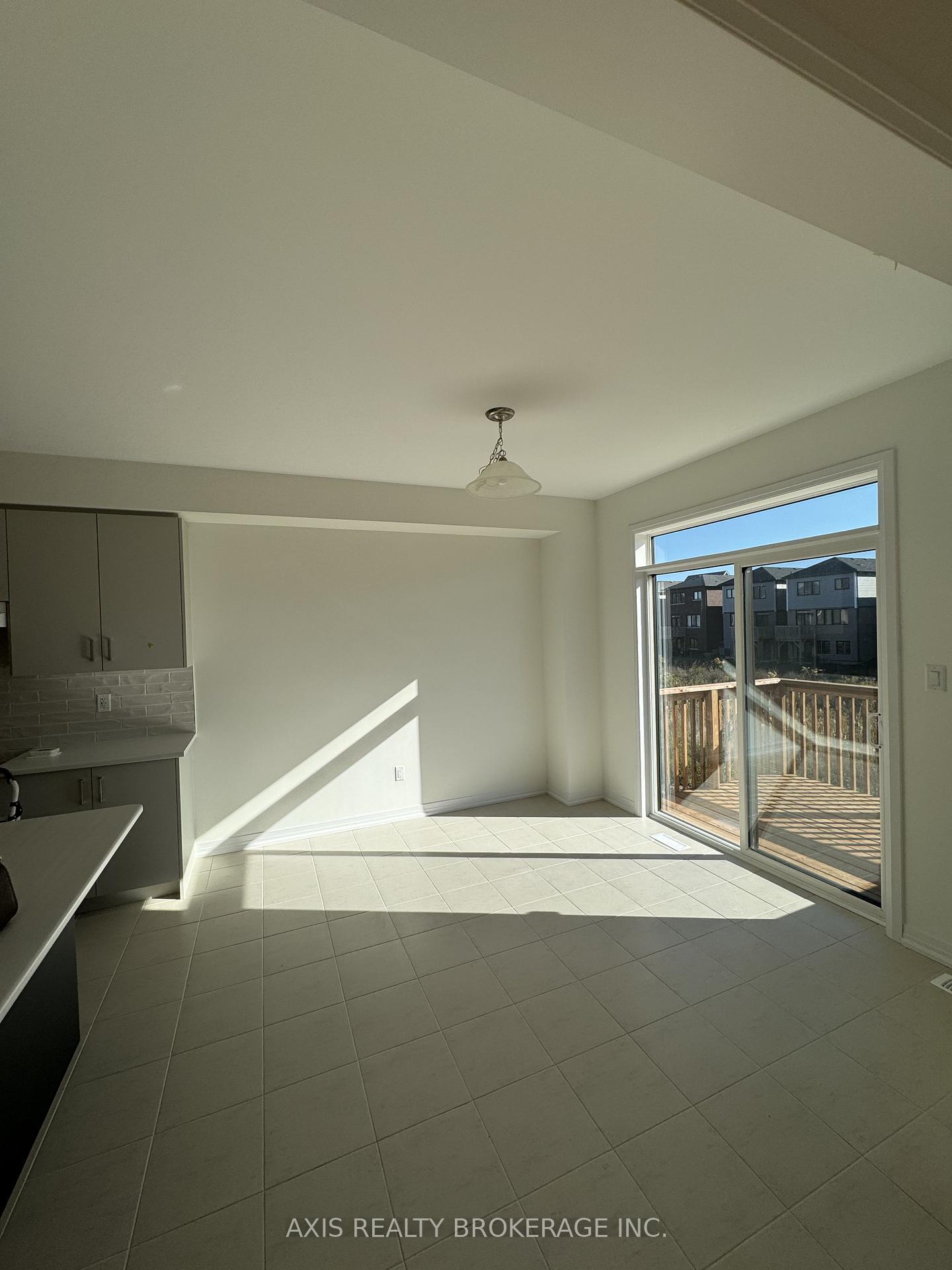 Photo 3 of 19 Cresthaven Heights, Thorold, Rolling Meadows — HOMEH