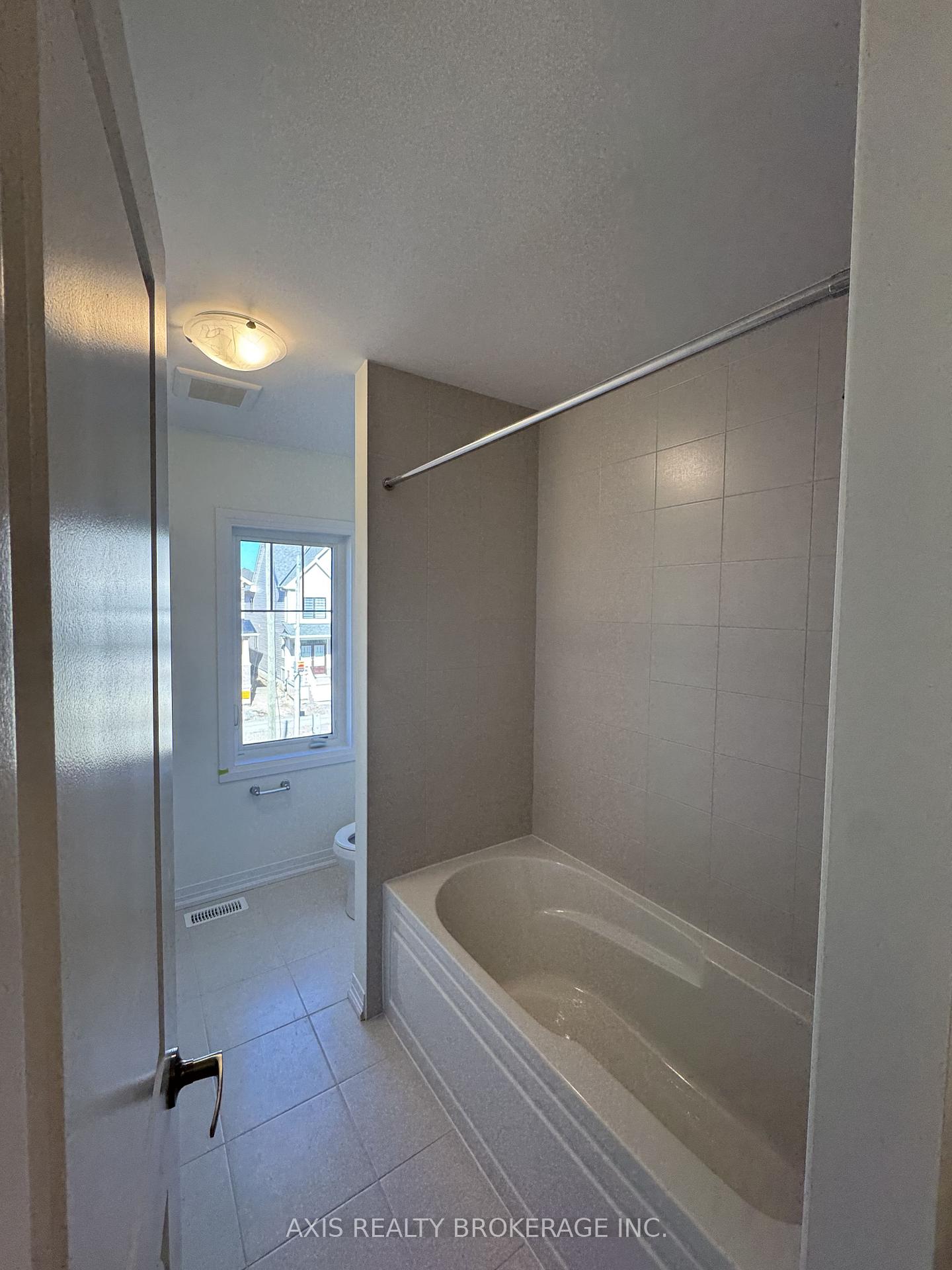 Photo 8 of 19 Cresthaven Heights, Thorold, Rolling Meadows — HOMEH